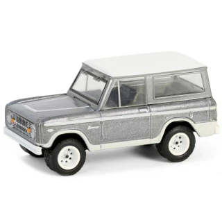 1967 Ford Bronco Counting Cars 1/64 Greenlight Hollywood 62030E