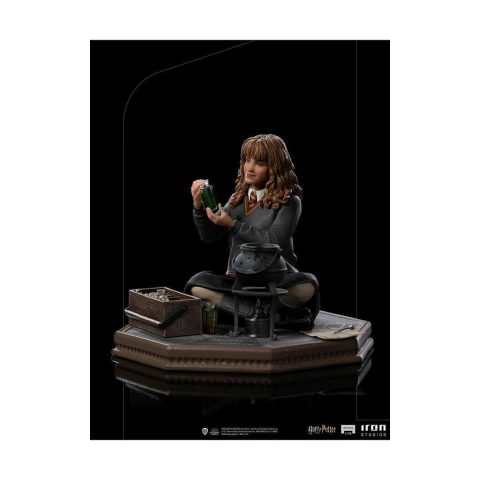 Hermione Granger Polyjuice (VERSÃO REGULAR) - 1/10 Art Scale - Harry Potter and the Chamber of Secrets - Iron Studios
