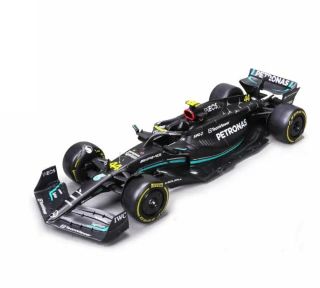 Mercedes AMG W14 Com Boneco George Russel 1/24 Bburago Race 28037