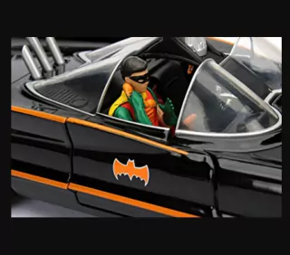 Batmóvel 1966 Classic TV + Figura Batman Robin Jada Toys 1:24 98259