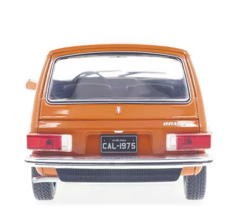 Miniatura Brasília Laranja 1976 Vw 1:24 Califórnia Toys Classics