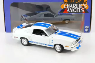 Ford Mustang Cobra Ii Jill Munroe'S 1976 Charlie's Angels Greenlight 1/18