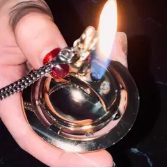 Gargantilla Collar Colgante Encendedor Vivienne Westwood - KITCH TECH