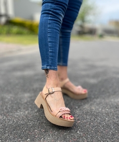 Candy Nude en internet