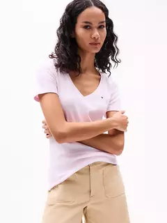 Camiseta Tommy Hilfiger Feminina Rosa Listras Gola V na internet