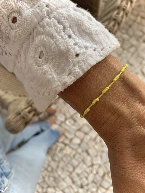 Pulseira Fio de Algodão Amarelo 8 Nós da Prosperidade ( Unissex ) ✩ - comprar online