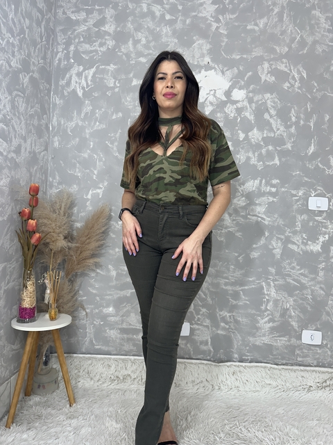 Camiseta Estampa Militar Forever 21 - comprar online