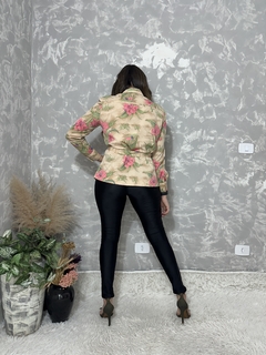 Camisa Bege Floral - Lemour Modas