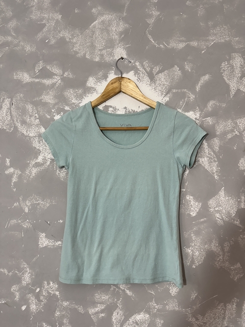 Camiseta Básica Verde Viva na internet