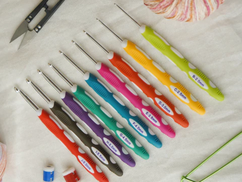 Set 9 Agujas Crochet Silicona Mango Color Con Blanco de 2 A 6 mm - comprar online