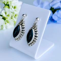 Brincos de prata 925 com pedra natural ônix (B2334) - PRATAdaPEDRA