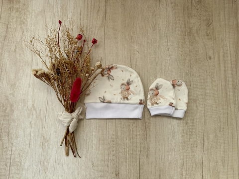 SET GORRITO + MANOPLAS CONEJITOS - comprar online
