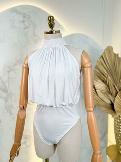 Body Gola - Branco na internet