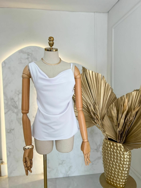 Blusa assimétrica - Branca