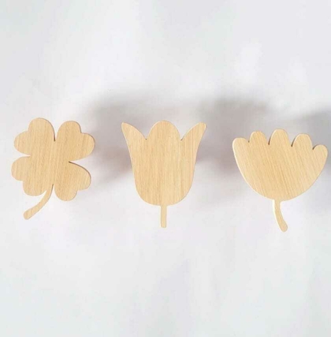 PERCHEROS FLORES Y TREBOL