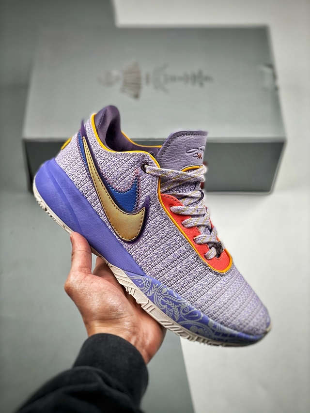 Tênis Nike LeBron 20 'Time Machine' - Roxo