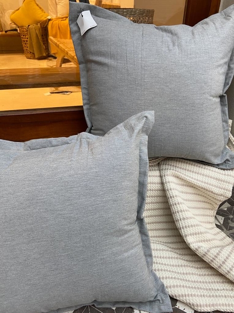 ALMOHADON TUSOR GRIS PLATA 50X50