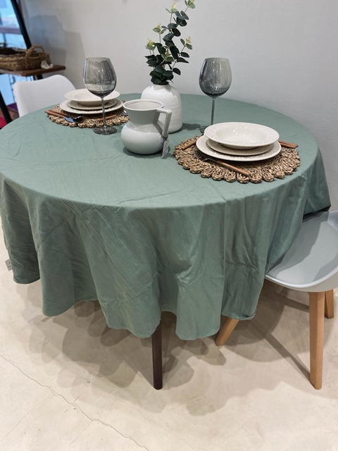Mantel redondo de tusor verde para mesa de 1.80 ø