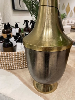 VASIJA GOLD AND BLACK L 47 CM - comprar online