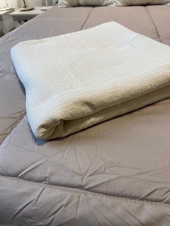 PIE DE CAMA TUSOR DE BAMBOO CRUDO 2.60X1.30 - comprar online