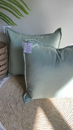 ALMOHADON TUSOR VERDE CLARO 45X45