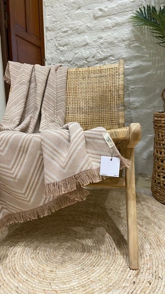 MANTA CHENILLE ONDAS BLANCA Y MARRON 1.40X1.90M - comprar online