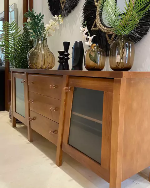 Vajillero Murano con puertas de vidrio