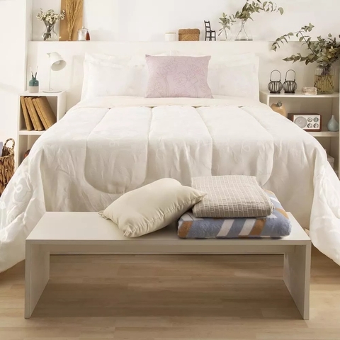 Acolchado casa blanca +2 almohadones crudo