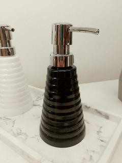 Dispenser de jabon liquido negro
