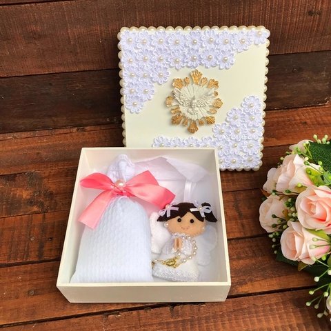 Caixa de Batismo Anjinha com Terço