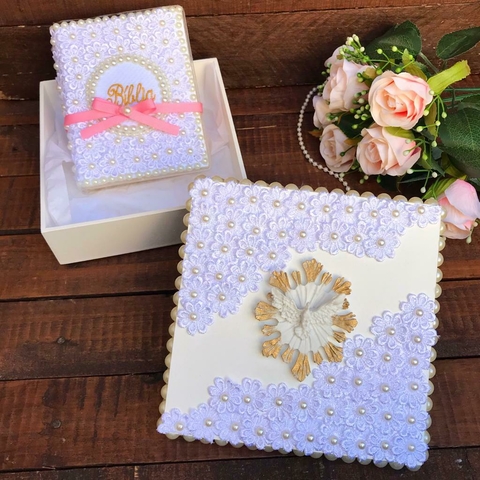 Presente com Bíblia Sagrada