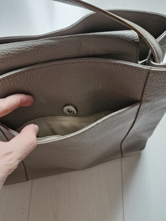 Imagem do Bolsa Arezzo Giorno couro cinza