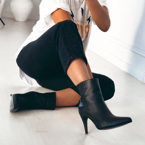 BOTA AMIT BLACK