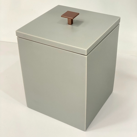 Lixeira em resina Cinza fosco com corten