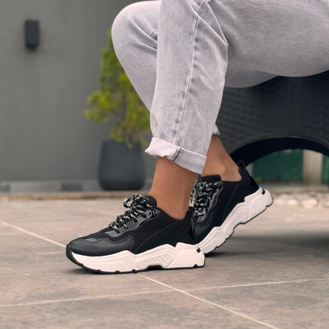POPPYS BLACK C10 - comprar online