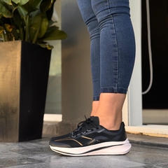ZAPATILLA ALEXA BLACK GOLD C25