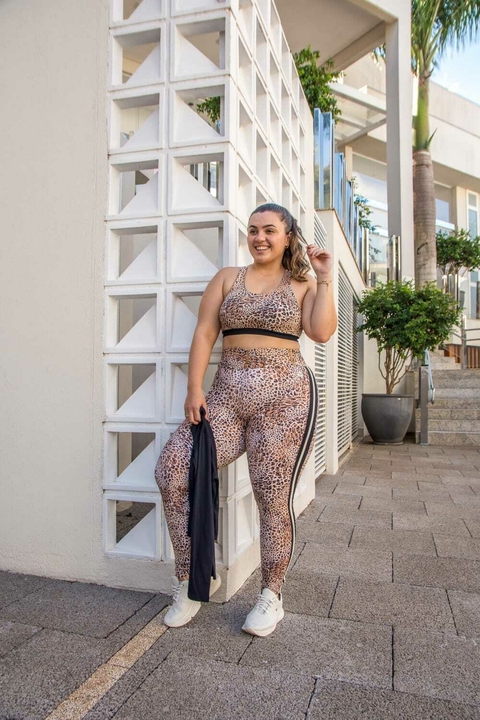 LEGGING FUSO CINNAMON GIRAFA COM PRETO VESTEM