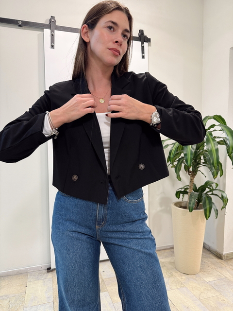 BLAZER CROP CRUZADO NEGRO - comprar online