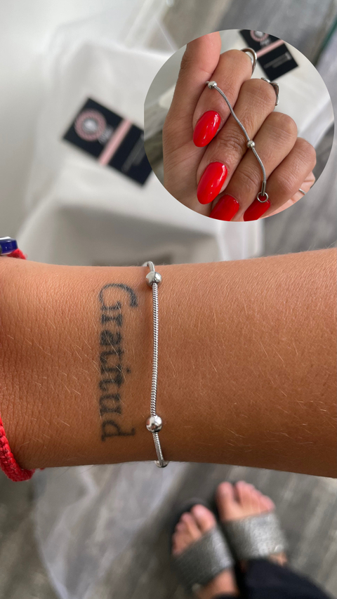 Pulsera colita de ratón con bolitas grandes