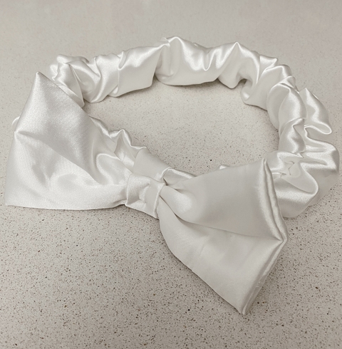 Vincha de Skincare Blanca con Moño