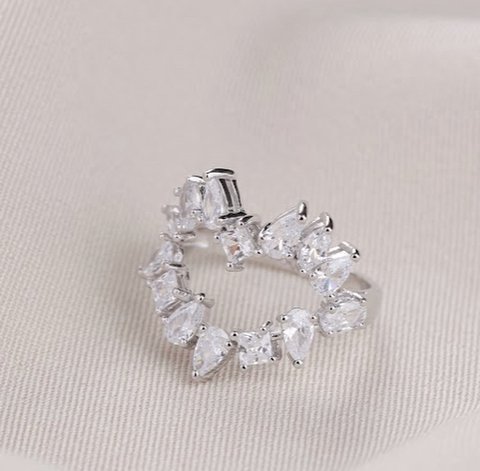 Anel coração vazado