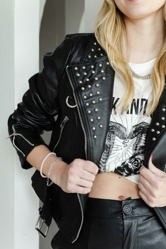 Campera ROCKSTAR tachas en internet
