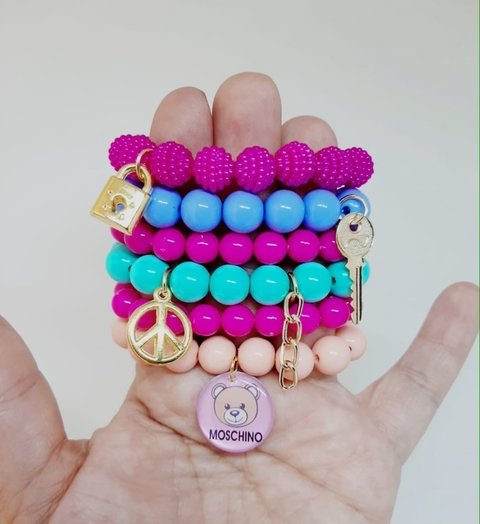 Kit pulseira griffe moschino