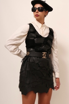 Top cropped couro recortes vintage preto na internet