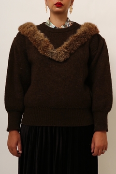 Pulover marrom recorte pelucia - loja online