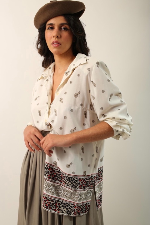 Camisa etampa barrado onça