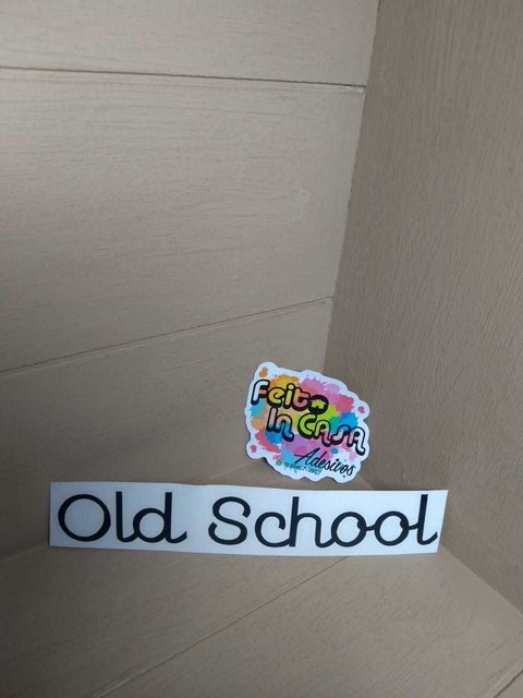 Adesivo em Recorte Old School