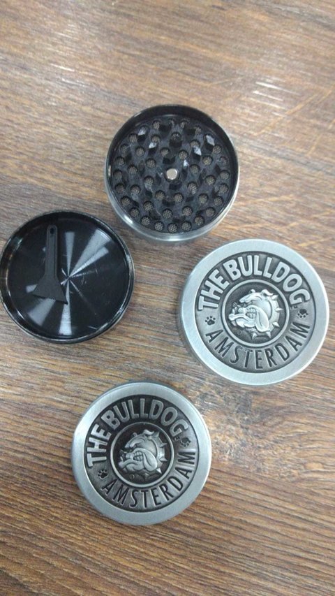 Triturador Metal The Bulldog Amsterdã  3 partes