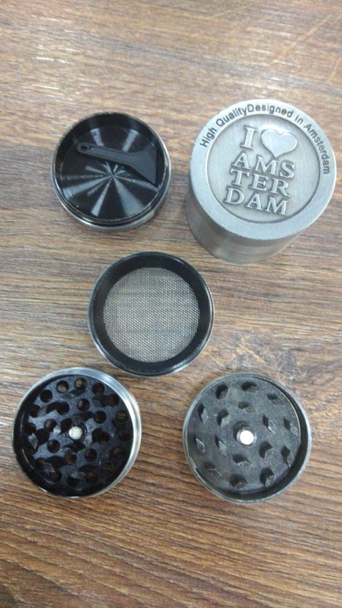 Triturador Metal I Love Amsterdã ou Bulldog 4 partes