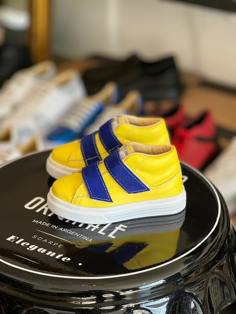 Sitges abrojo azul amarillo